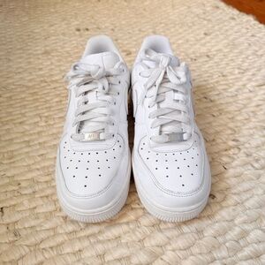 Nike Men's Air Force 1 ‘07 Shoes, Triple White, Size 6